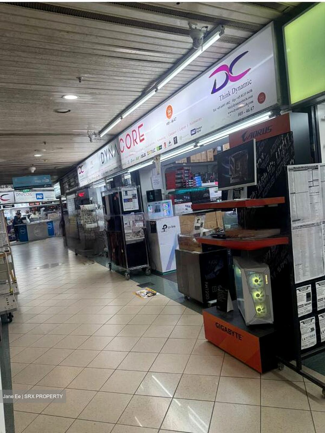 Sim Lim Square (D7), Shop House #487307331